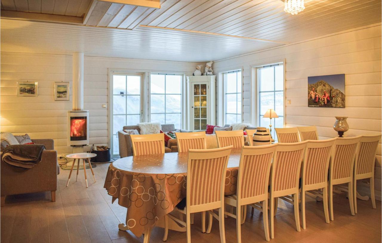 5 Bedroom Cozy Home In Нурхеймсунн Экстерьер фото