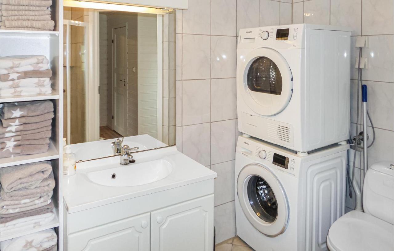 5 Bedroom Cozy Home In Нурхеймсунн Экстерьер фото